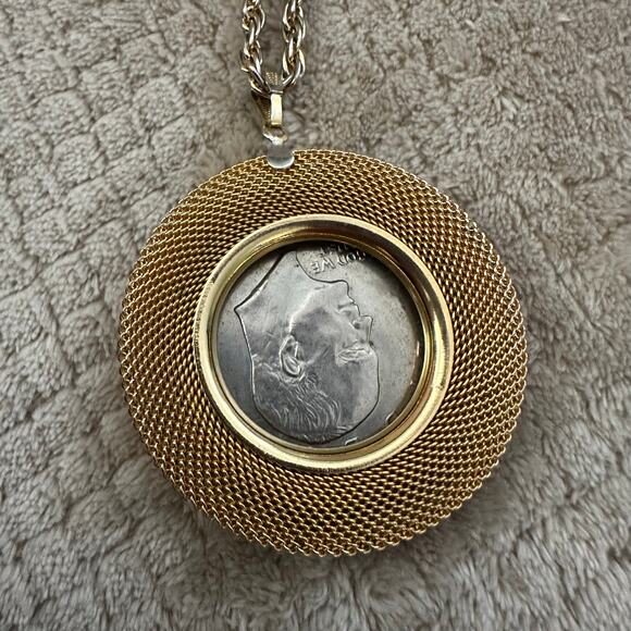 Vintage Moon Landing Silver Dollar Pendant Necklace - Picture 5 of 6